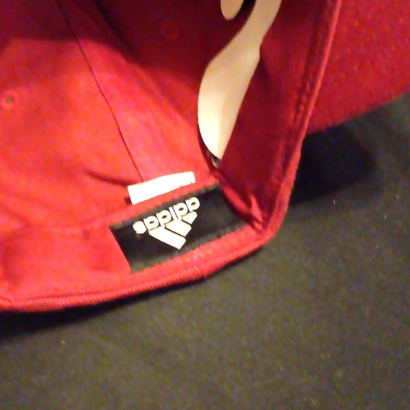 CAVALIERS ADIDAS HAT VELCRO - Picture 3 of 3